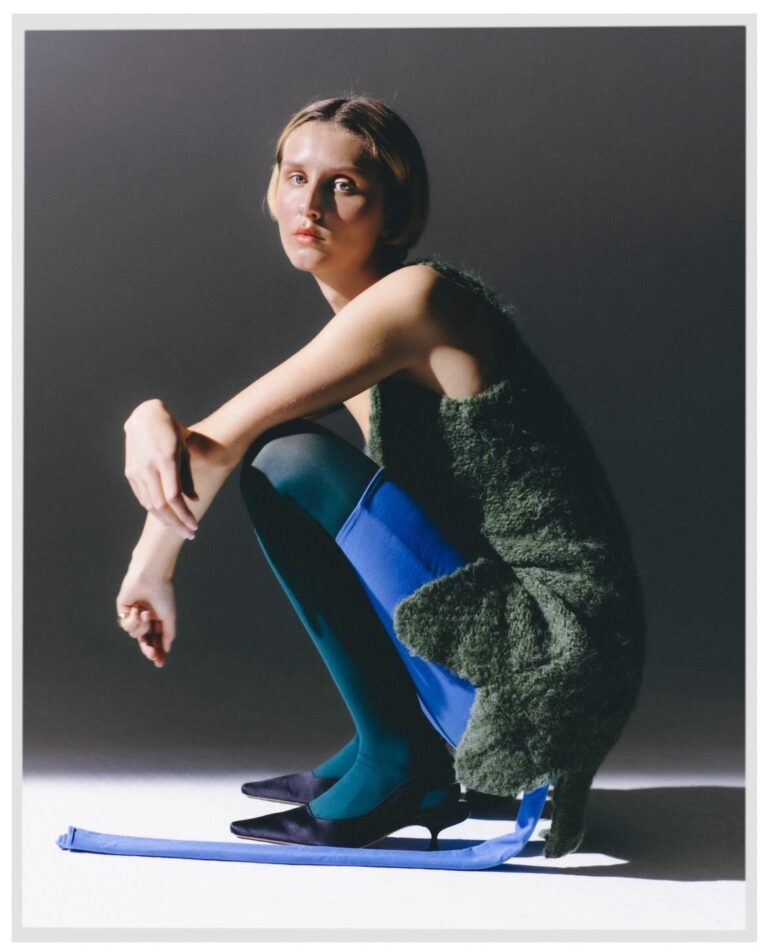 perfectprops_Jody Cuberli_mikah de wolf_youthless