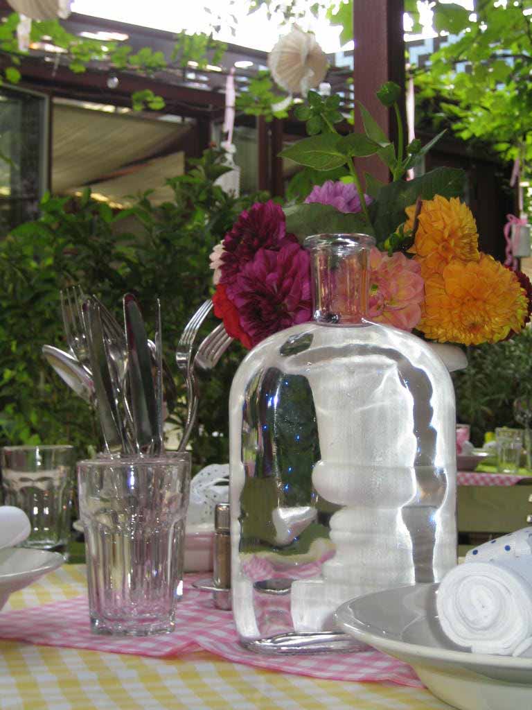 perfectprops_R.K._Taufe_Glaci Beisl_Tisch 2